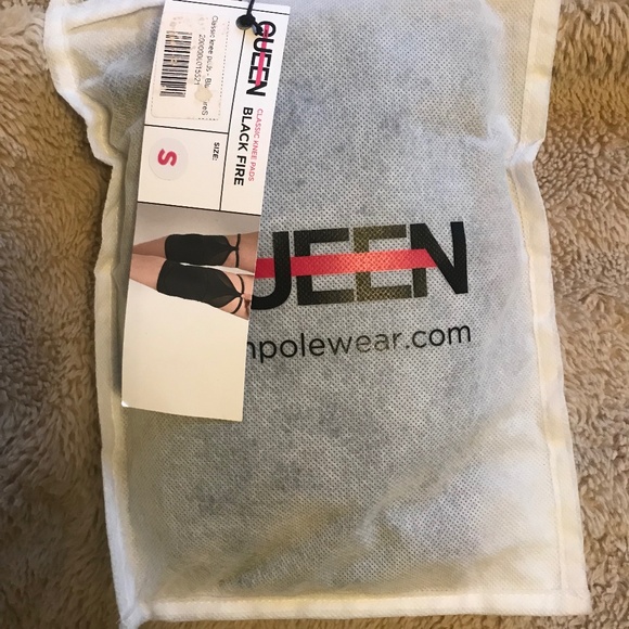 queen polewear black fire knee pads - Picture 1 of 2